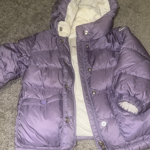 Authentic Moncler GIRL COAT - Picture 5 of 6